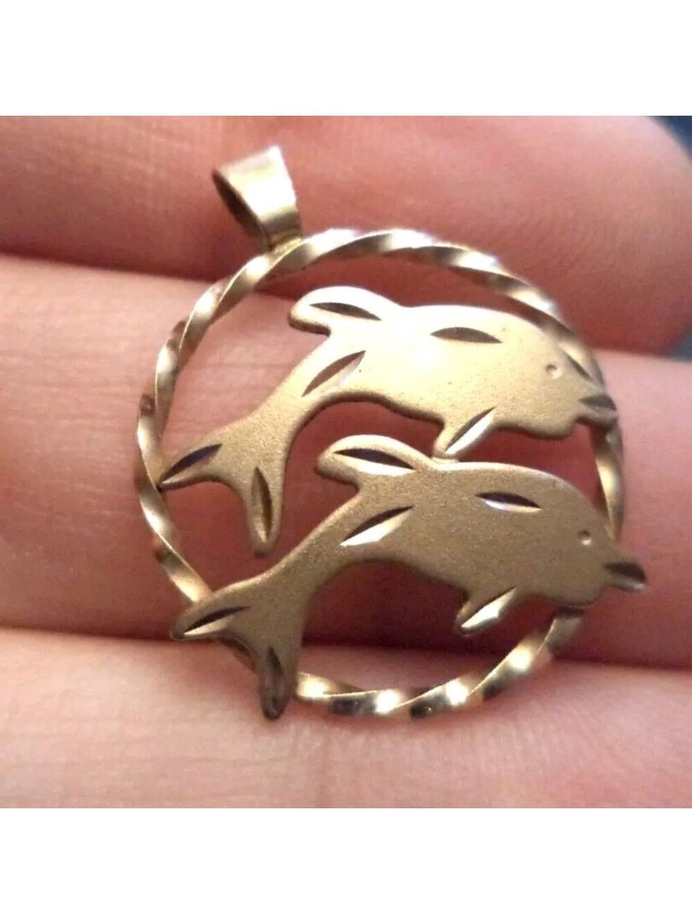 STUNNING VINTAGE ESTATE SIGNED 14K GF DOLPHIN 7/8" CHARM PENDANT